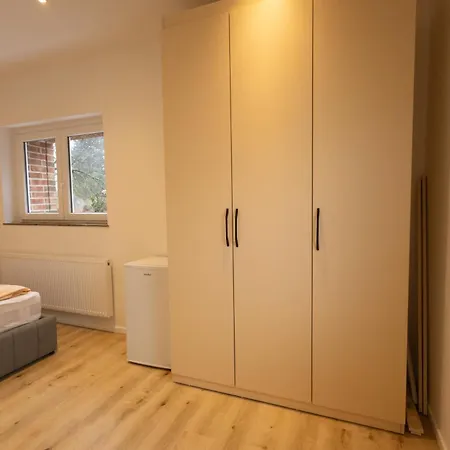 Hotelaehnlich Ausgestattete Mit Eigenem Bad * برامشه